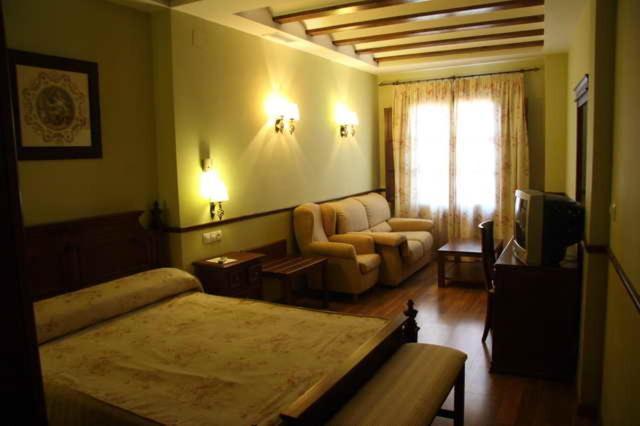 Hotel El Mano Huéscar Zimmer foto